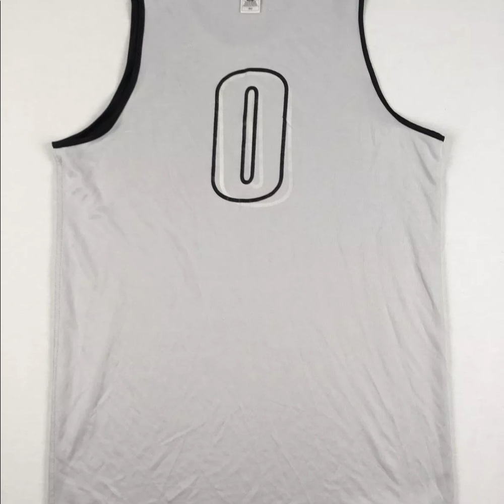 Louisville Cardinals practice basketball jersey